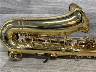 Chateau 0411 Alto Saxophone – w/ Case, Mouthpiece, Neck Strap – Plays Great
